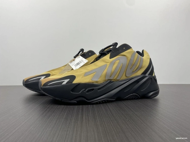MNVN Boost Flux' GZ0717 Yeezy 'Honey 700 0809